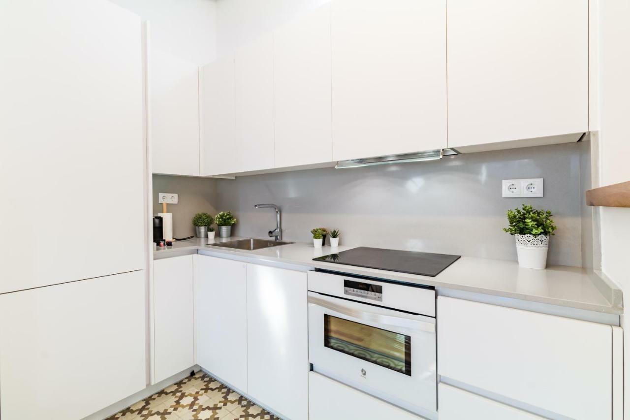 Puerta Del Sol VI Apartman Madrid Kültér fotó