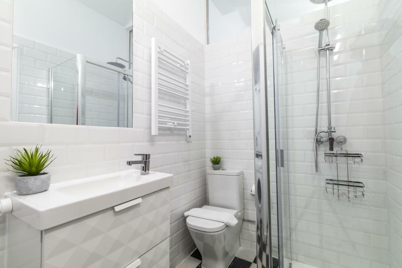 Puerta Del Sol VI Apartman Madrid Kültér fotó