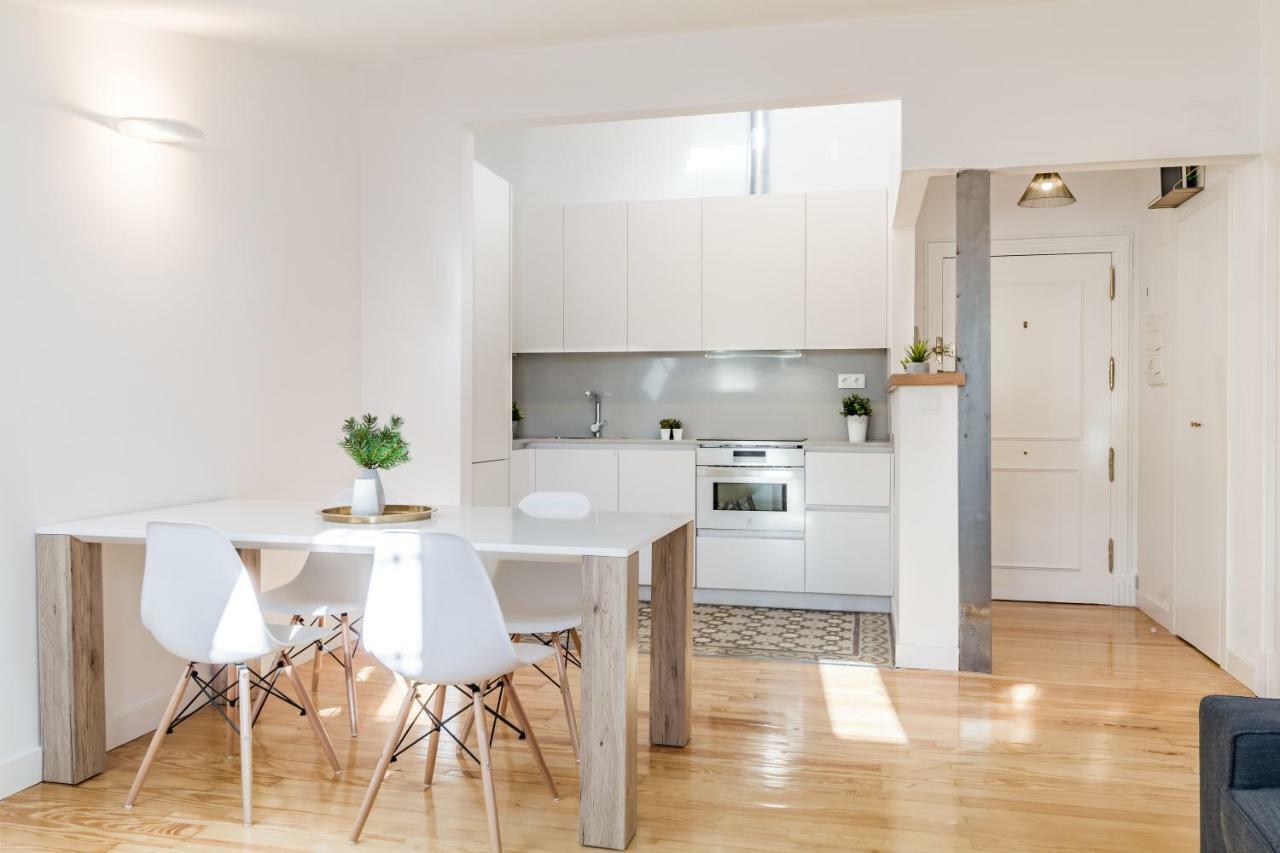 Puerta Del Sol VI Apartman Madrid Kültér fotó